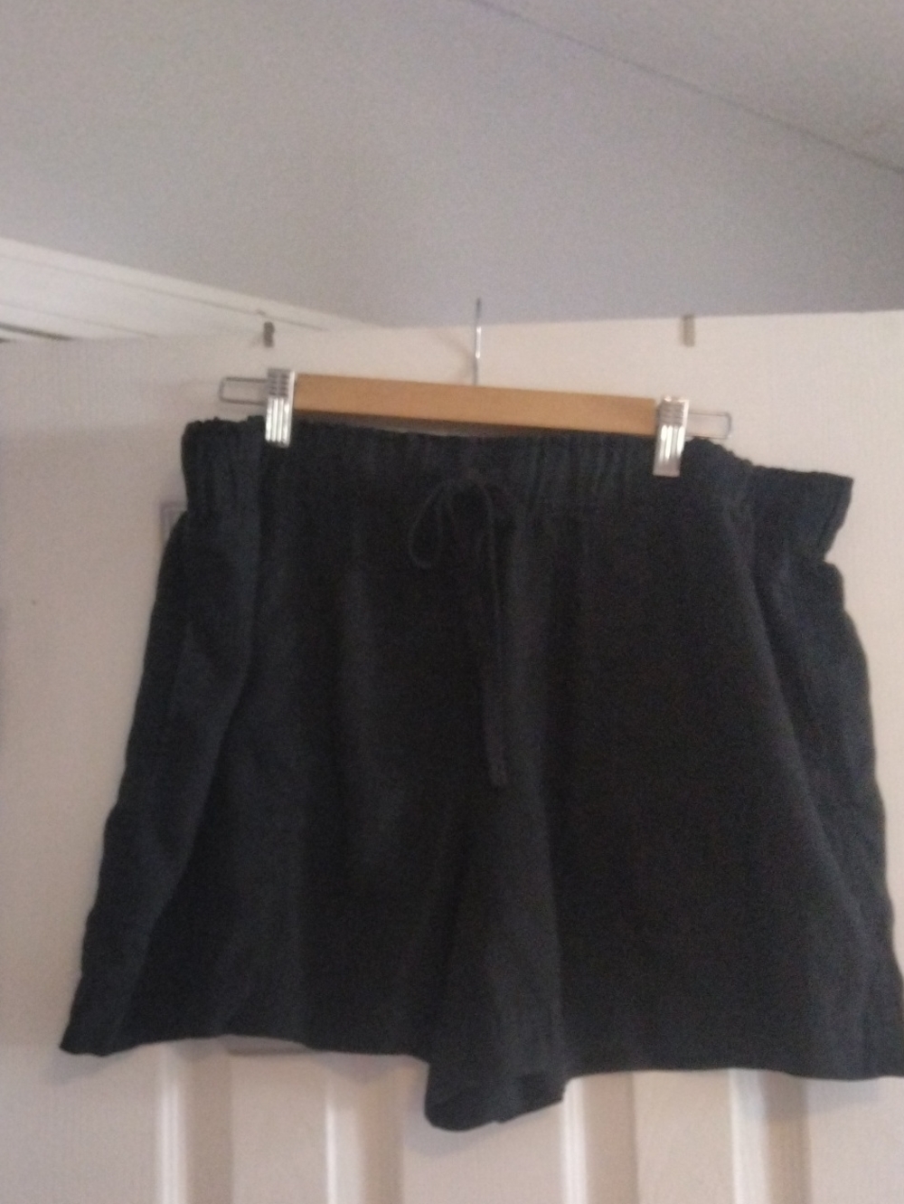 Everyday Black Women’s Drawstring Shorts